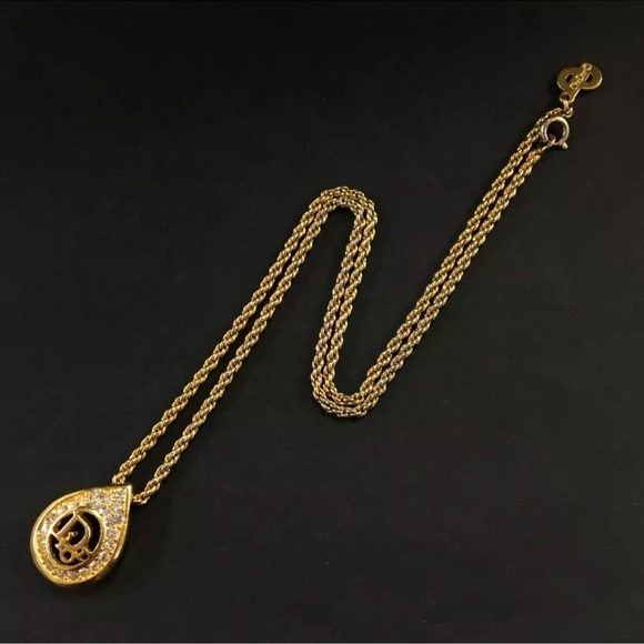 Excellent condition vintage Christian Dior logo gold plated necklace